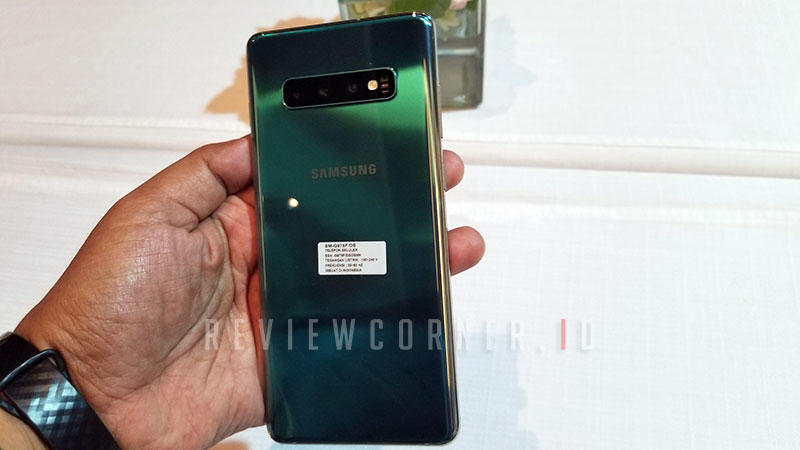 Bodi Belakang Galaxy S10